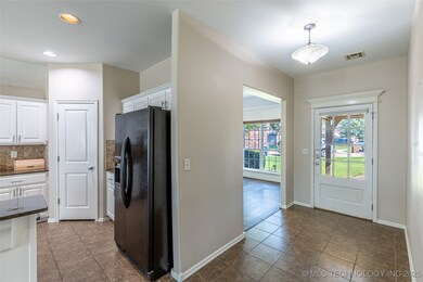 2428 W C St, Jenks, OK 74037 - photo 4