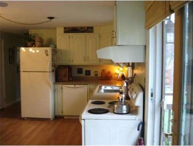 14 Greenwich Rd, Amherst, MA 01002 - photo 6