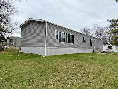 13 Wayne Ln, Chardon, OH 44024 - photo 2