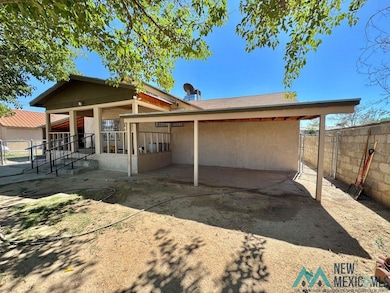 1405 W Bonbright St, Carlsbad, NM 88220 - photo 3