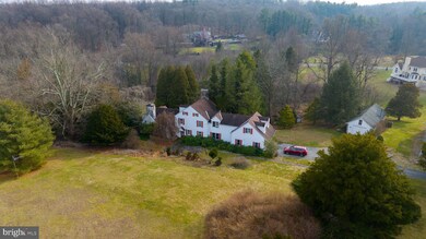 3 Seven Springs Dr, Reading, PA 19607 - photo 2