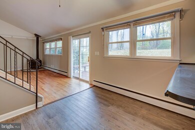 2008 Wildwood Dr, Wilmington, DE 19805 - photo 2