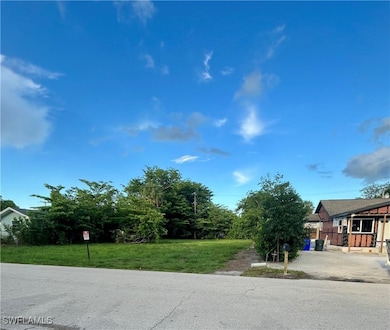 2317 Altamont Ave, Fort Myers, FL 33901 - photo 5