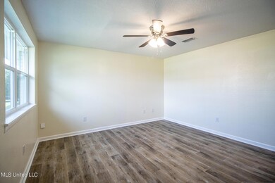 103 N Wilson-50