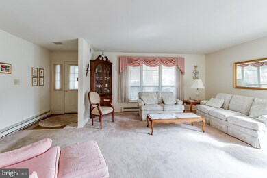 24 Maidstone Place, Southampton, NJ 08088 - photo 3