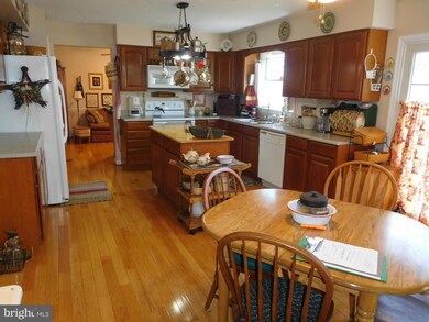 117 Deer Lick Ln, Warfordsburg, PA 17267 - photo 4