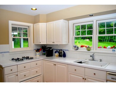 1043 Sinclair Dr, Stowe, VT 05672 - photo 7