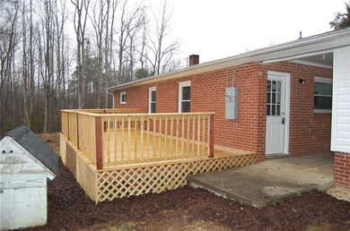 2105 Danny Bell Rd, Asheboro, NC 27205 - photo 2