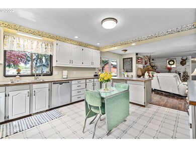 430 Kirkland Rd unit D, Chehalis, WA 98532 - photo 6