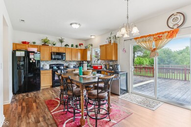 627 Appleseed Way, Indianapolis, IN 46217 - photo 7