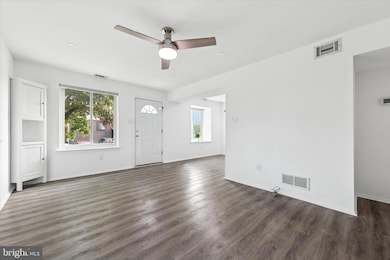 Altemus Farms unit BR4, Brookhaven, PA 19015 - photo 3