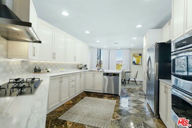 4792 Park Encino Ln unit 301, Encino, CA 91436 - photo 5