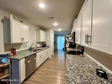 710 Discovery Cove, Newport, NC 28570 - photo 6