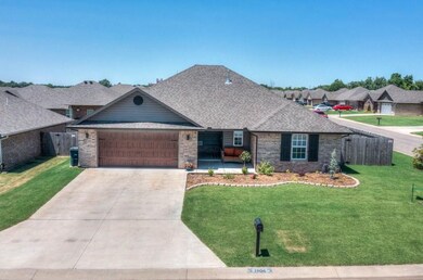 1906 Glenbrook Dr, Shawnee, OK 74804 - photo 2
