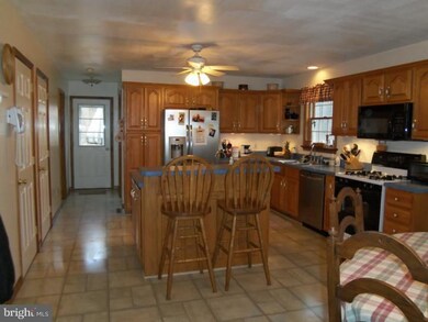 23 Fronheiser Rd, Bechtelsville, PA 19505 - photo 3