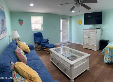 303 Henderson Blvd unit 3, Atlantic Beach, NC 28512 - photo 4