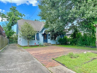 304 Versailles Blvd, Lafayette, LA 70501 - photo 2