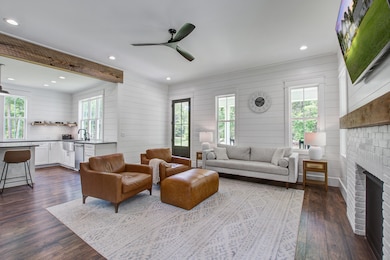 105 Bobcat Lane