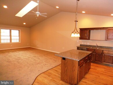 625 Shook Ct W, Greencastle, PA 17225 - photo 5