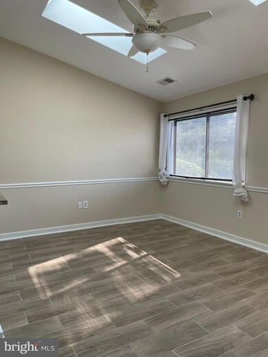 31 Hawthorne Ct NE unit 31, Washington, DC 20017 - photo 2