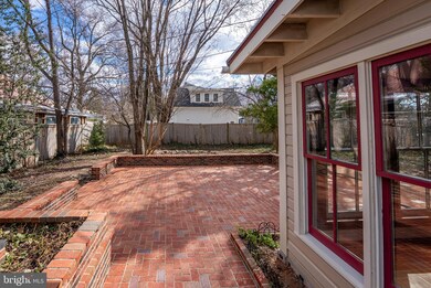 2201 Salisbury Rd, Silver Spring, MD 20910 - photo 3