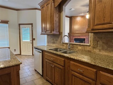 2509 SE 9th St, Moore, OK 73160 - photo 5