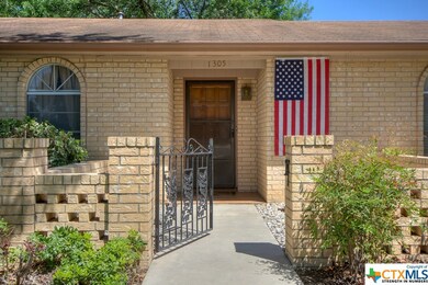 1305 Fieldcrest, New Braunfels, TX 78130 - photo 3