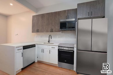 850 Flushing Ave unit 2x, Brooklyn, NY 11206 - photo 2