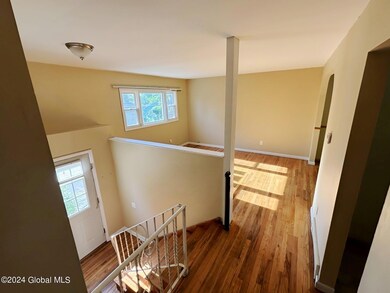 27 Moulds Ave, Rensselaer, NY 12144 - photo 7