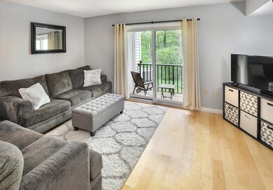 117 Tall Oaks Dr unit F, South Weymouth, MA 02190 - photo 4