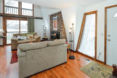 12921 Bayview Dr-105