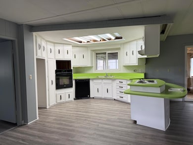 4000 Round Lake Rd unit SPC 98, Klamath Falls, OR 97601 - photo 4