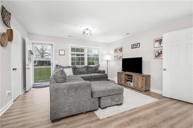 111 Redwood Bend, King, NC 27021 - photo 3