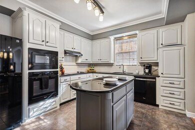 1105 Ellison Park Cir, Denton, TX 76205 - photo 2