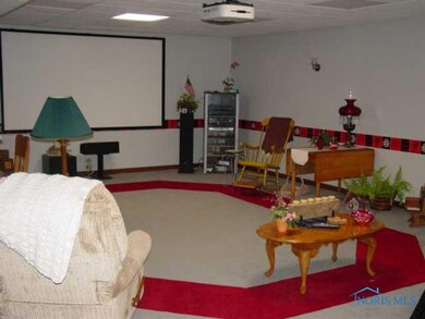 105 Lee Ann Ln, West Unity, OH 43570 - photo 7