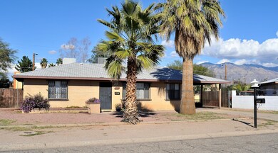 741 E Mcmillan Dr, Tucson, AZ 85719 - photo 2