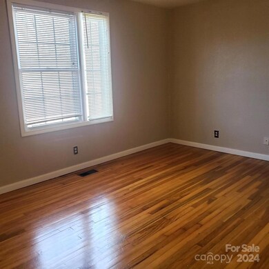 20 Fortunate Dr, Asheville, NC 28806 - photo 4