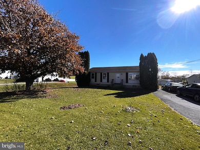 306 Yeagley Rd, Myerstown, PA 17067 - photo 2