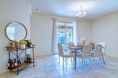07-DiningRm_0147