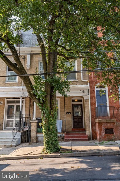 314 W King St, Lancaster, PA 17603 - photo 2