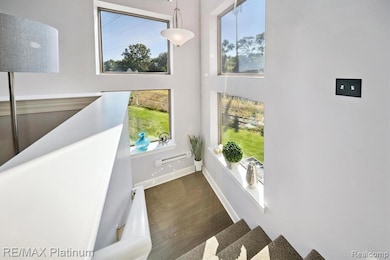 1260 Diamond Ct unit A, Royal Oak, MI 48067 - photo 3