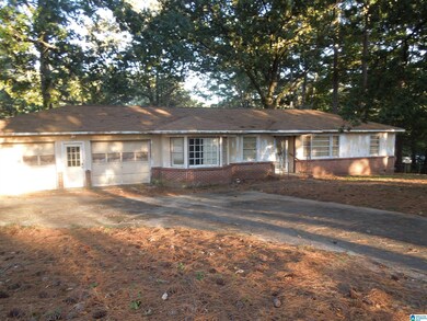 1517 3rd St NW, Center Point, AL 35215 - photo 2