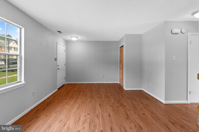 9613 Axehead Ct, Randallstown, MD 21133 - photo 4