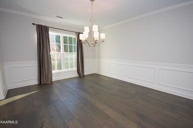 2042 Gusty Wind Ln, Knoxville, TN 37932 - photo 5