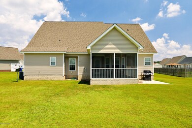 303 Brogden Ct, Winterville, NC 28590 - photo 4