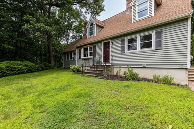 16 Meadowview Dr, Newton, NH 03858 - photo 4