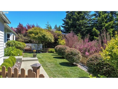 1498 Seacrest Ln, Brookings, OR 97415 - photo 3