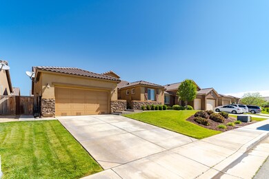 3415 Arrowhead Ct, Rosamond, CA 93560 - photo 3