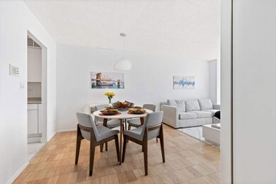 unlisted-address, New York, NY 10280 - photo 5