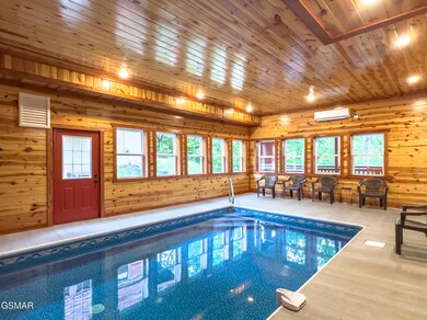 pool 2